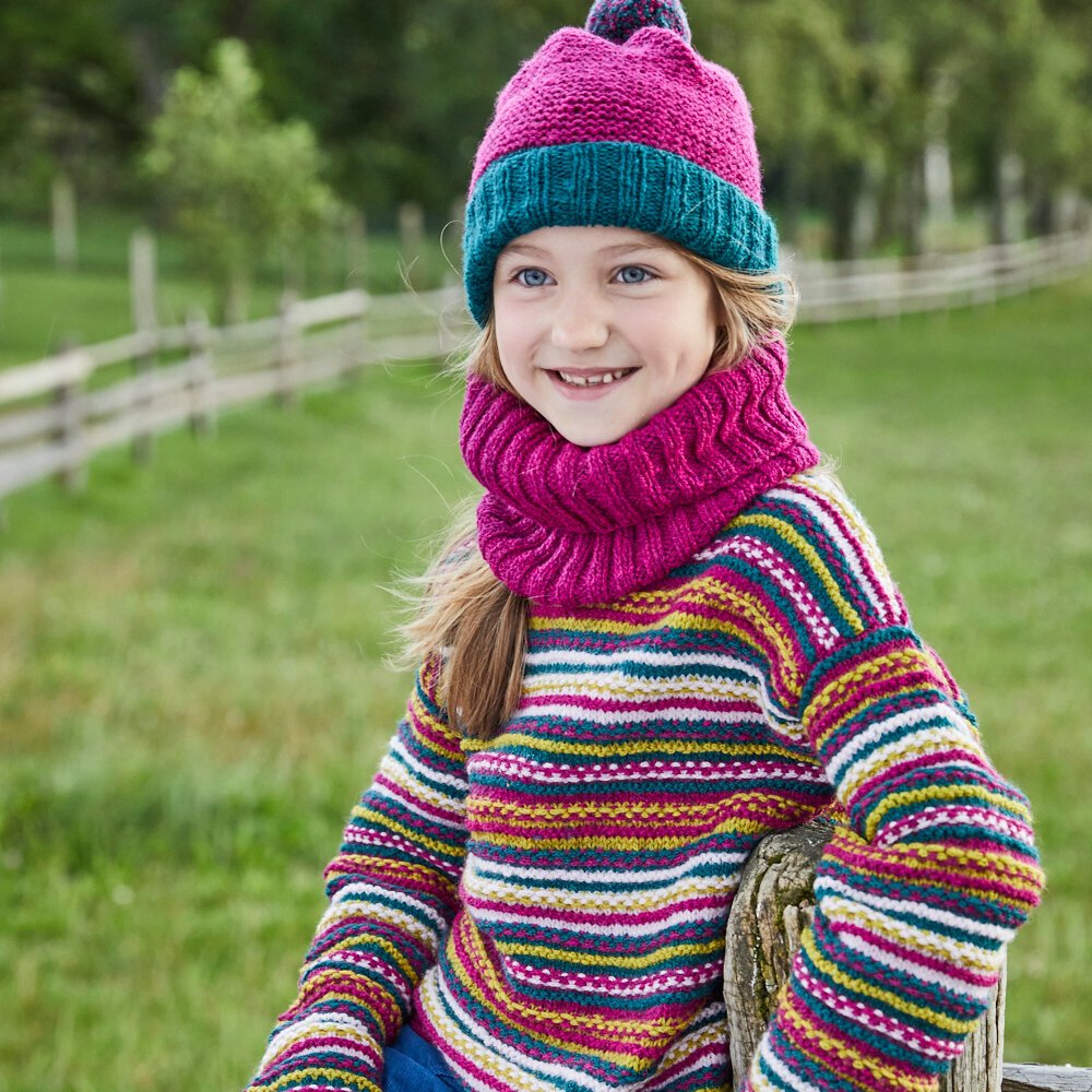Gestrickter Pullover, Loop und Mütze für Kinder